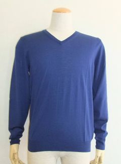 V-NECK SWEATER