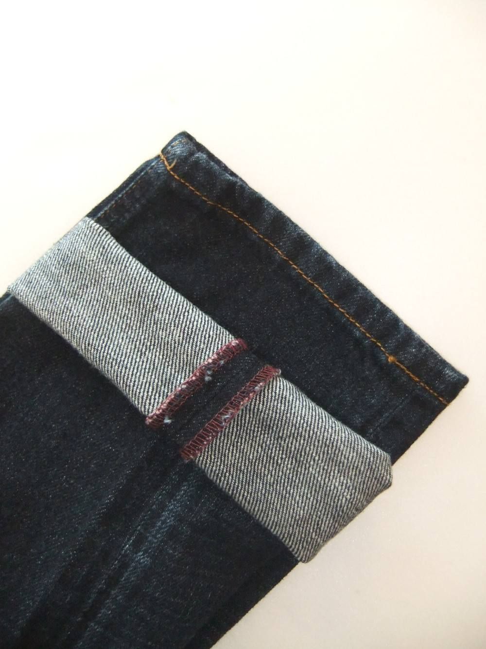 SLIM TAPERED DENIM スリムストレート