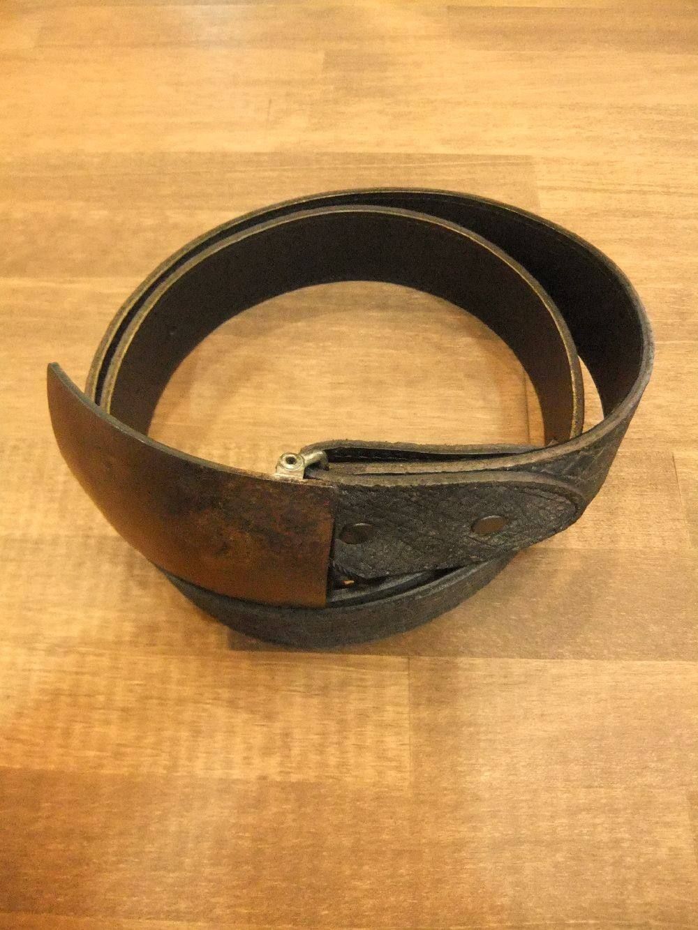HIPPO Leather カバ墨染めバックルベルト404-01