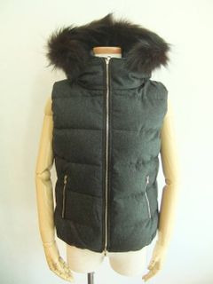 PLEIONE DOWN VEST (C.GY)