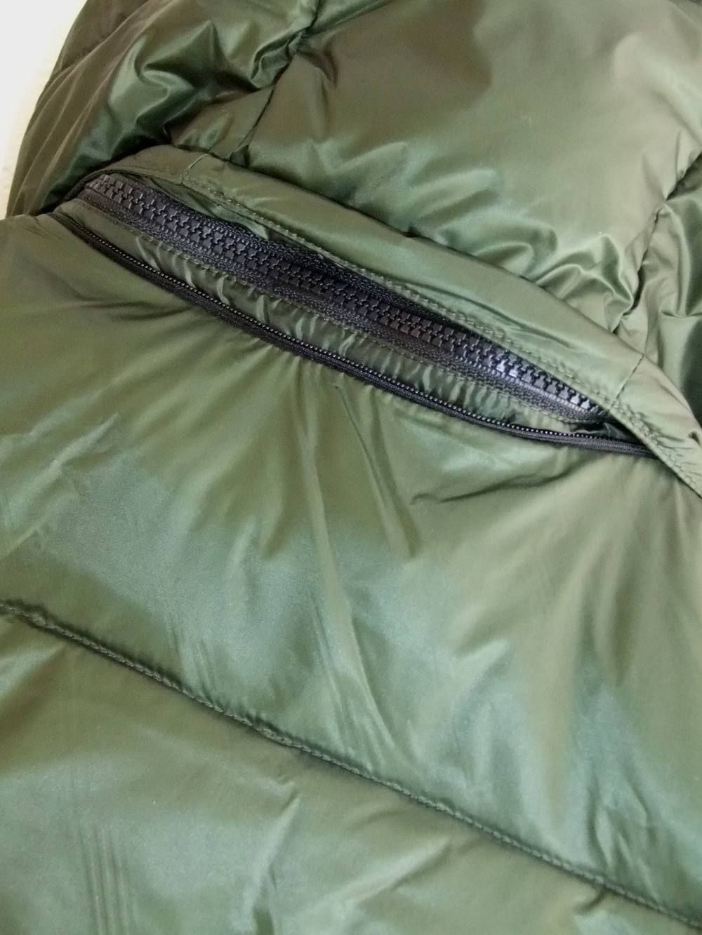 ZIP DOWN VEST