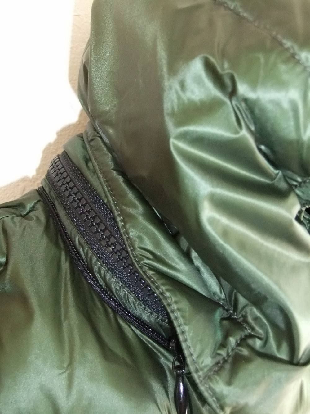 ZIP DOWN VEST
