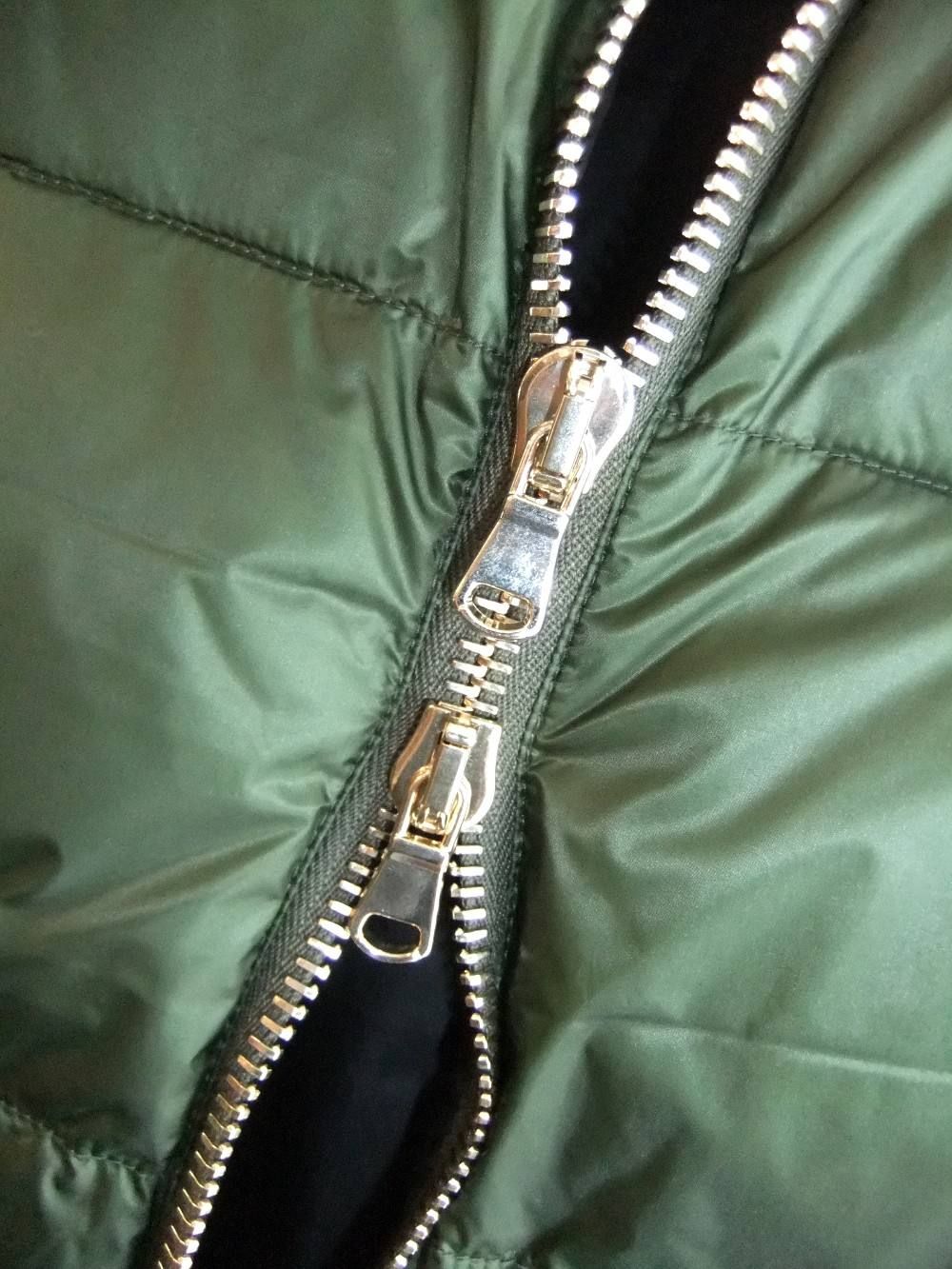 ZIP DOWN VEST