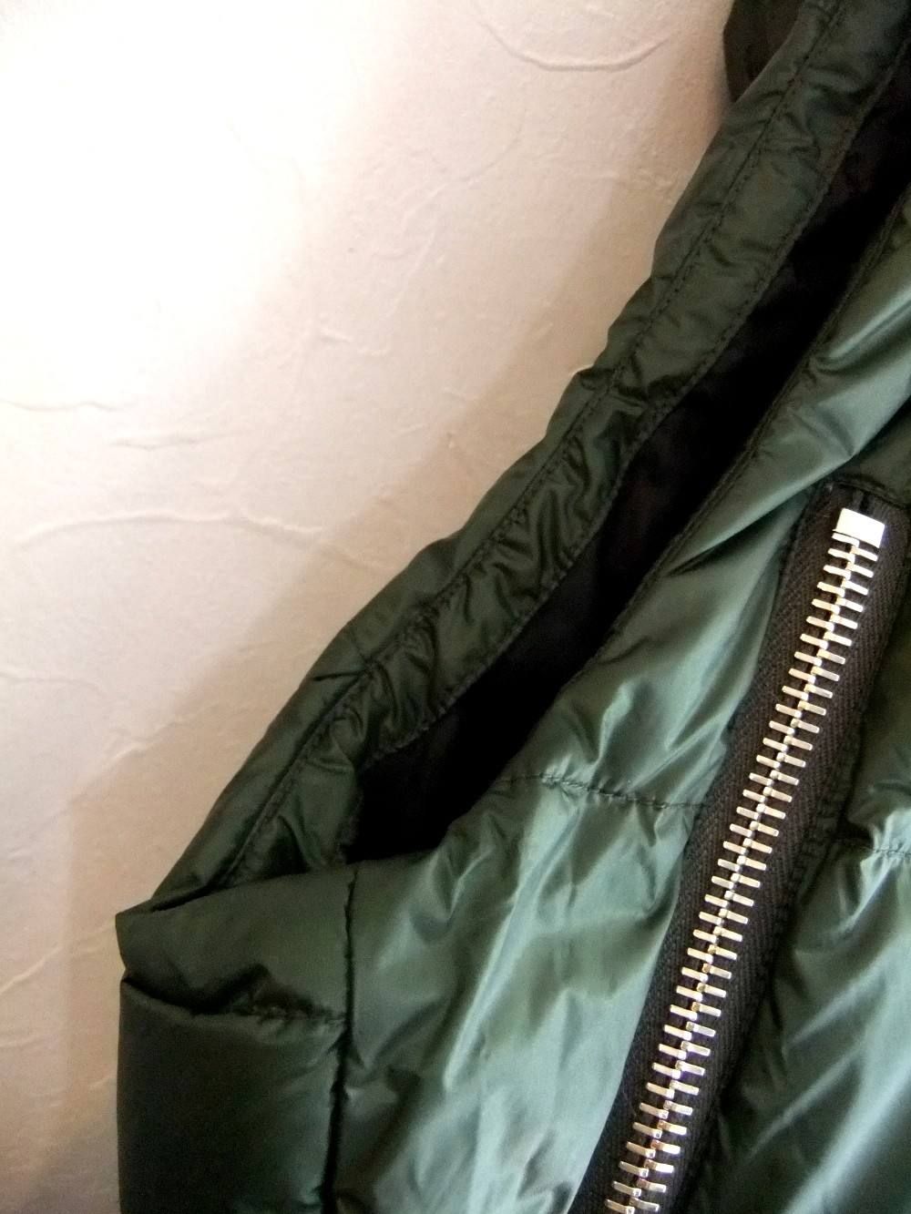 ZIP DOWN VEST