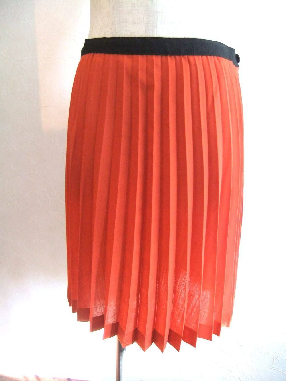 ACCORDION PLEATED SKIRT
