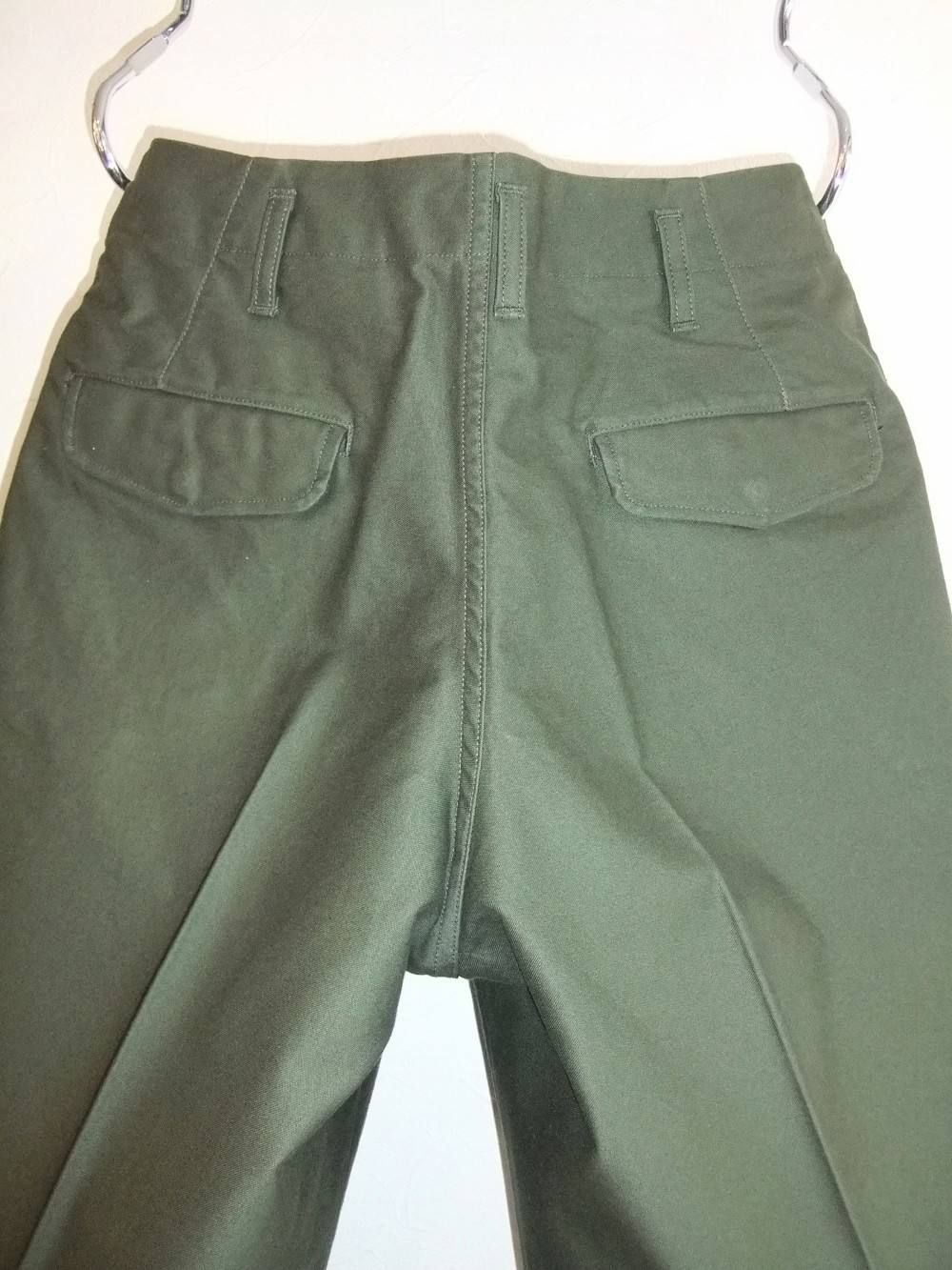 BACK SATIN WIDE PANTS
