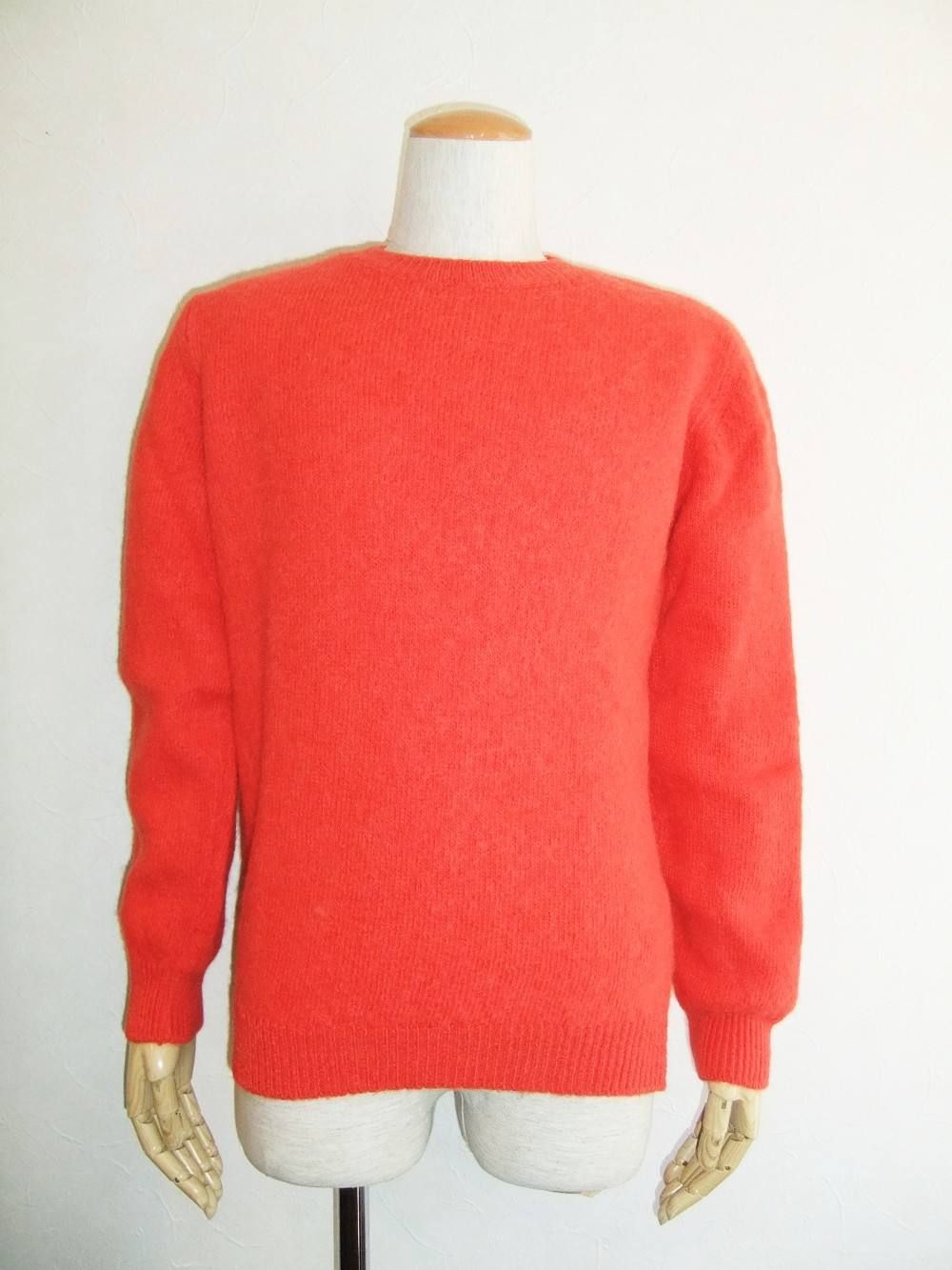 KNIT SWEATER