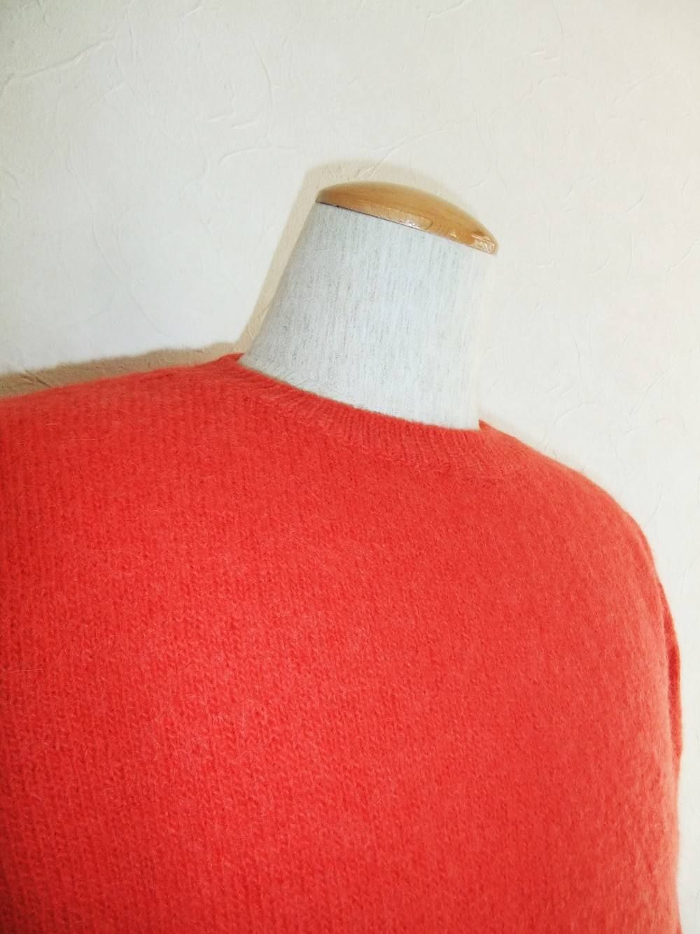 KNIT SWEATER