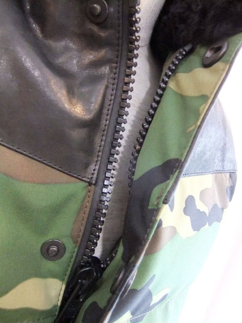 Random Encounterアメリカ軍GORE-TEX ダウンベスト(CAMO)