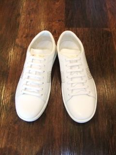COURT CLASSIC スニーカー