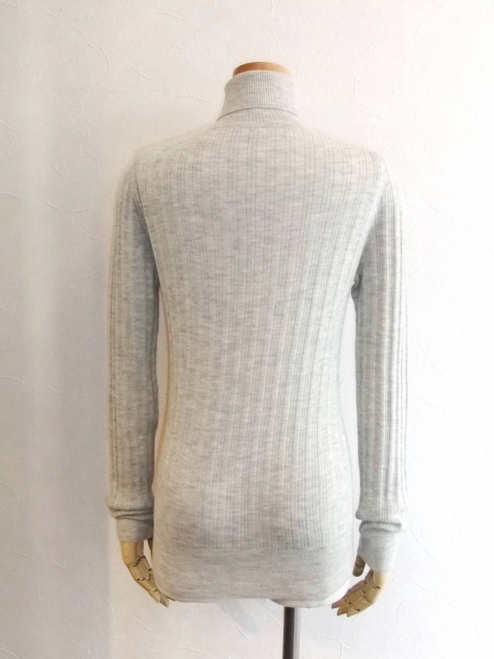 CASHMERE TURTLE NECK KNIT