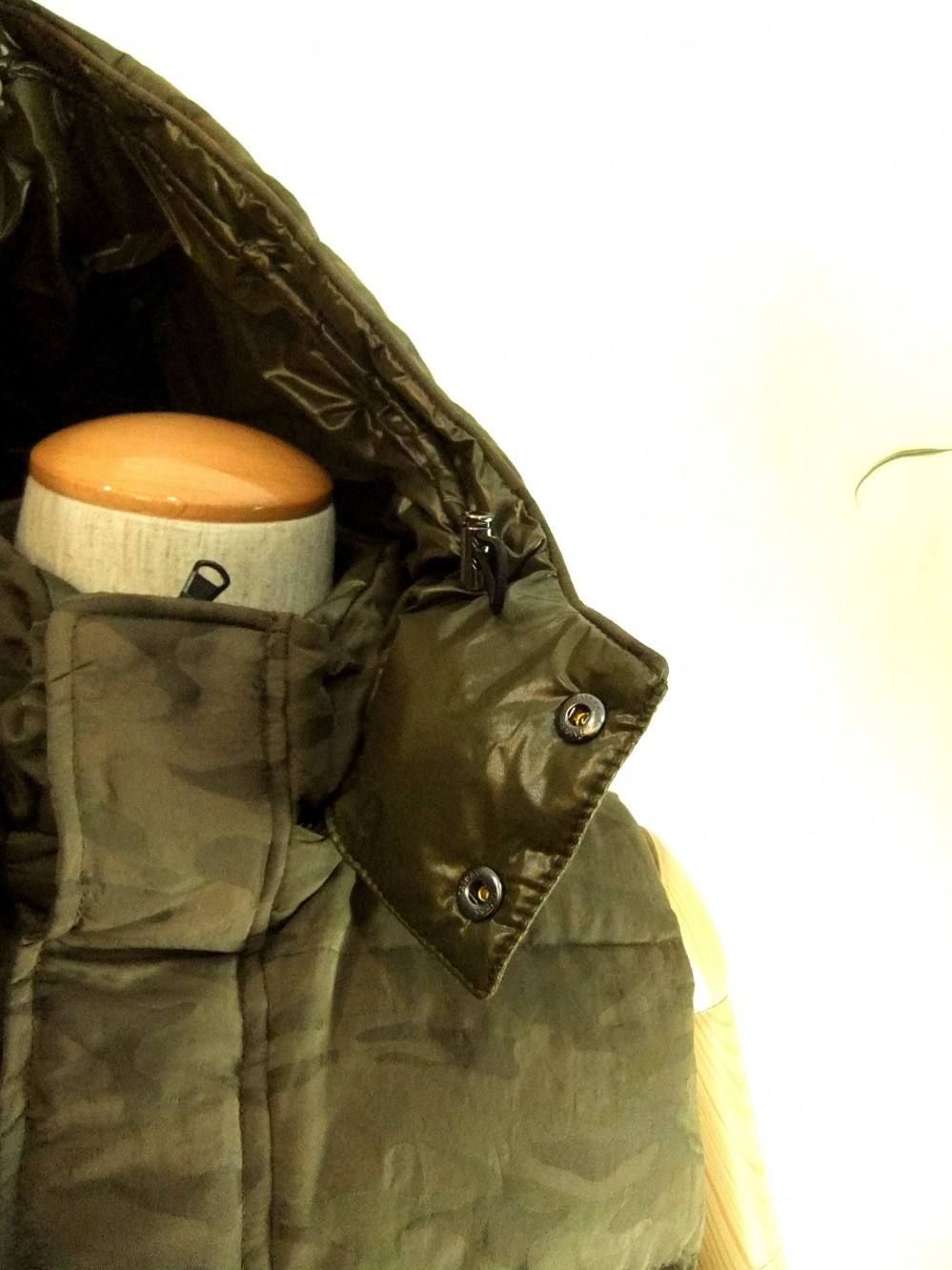 camoダウンベスト
