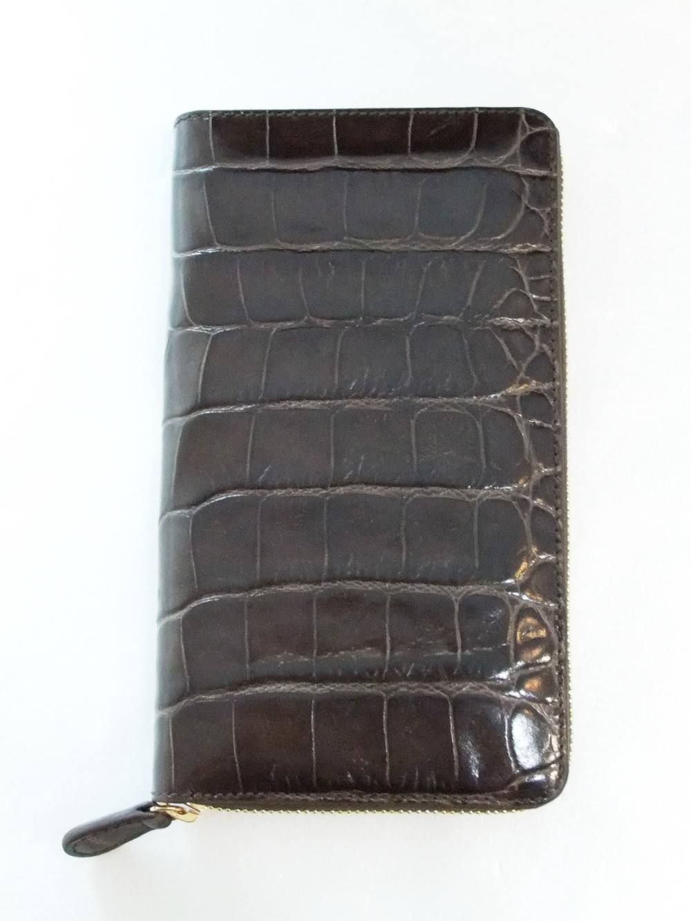 10011 NEW SIZE L ZIP WALLET(BW)