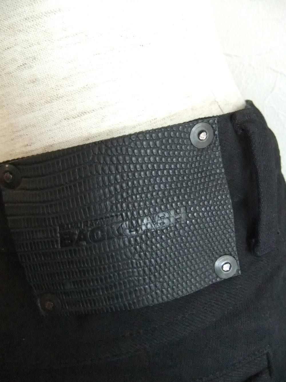 TARANTVLA BLACK