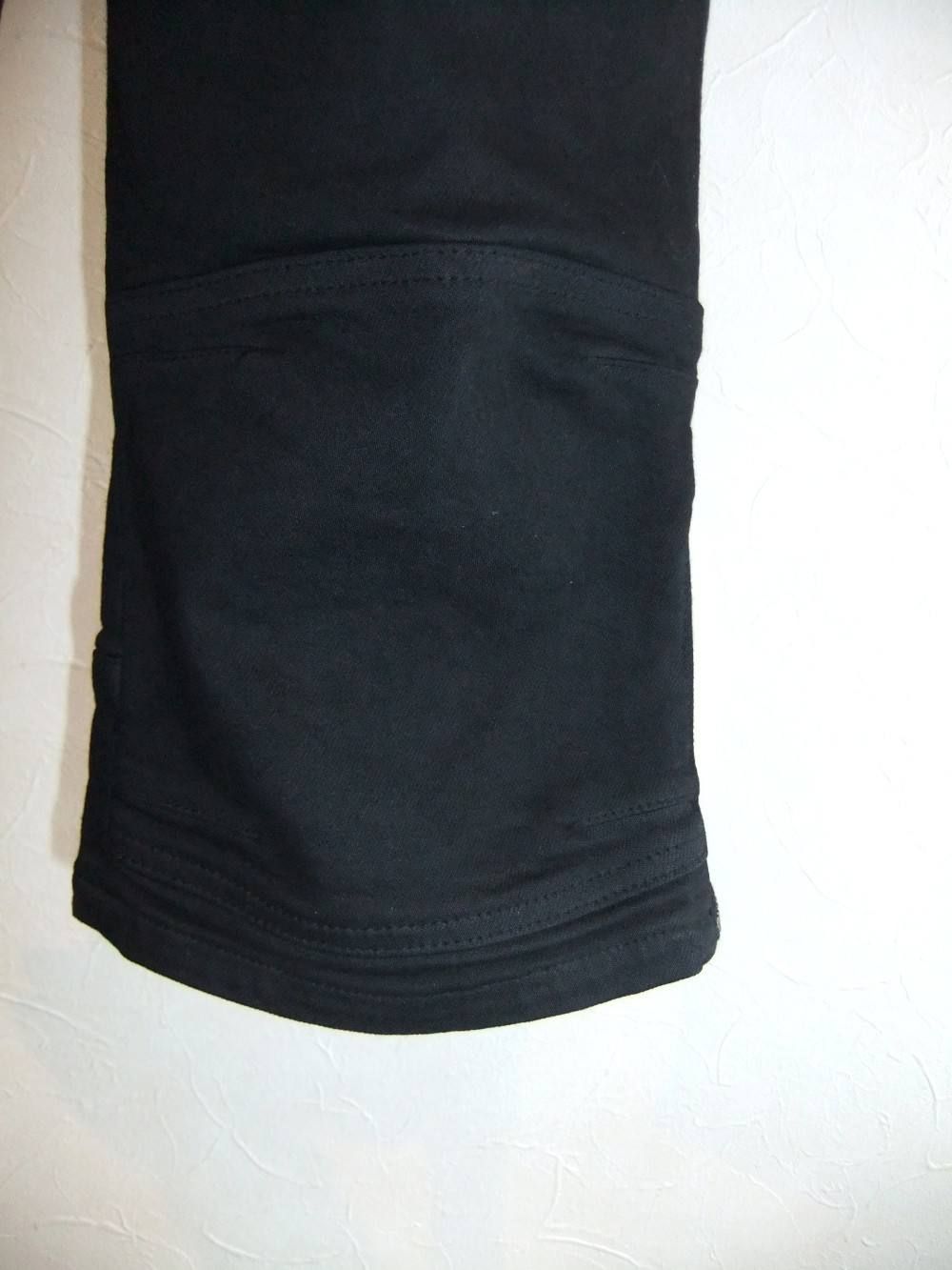 TARANTVLA BLACK
