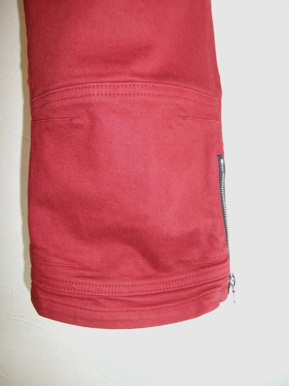 TARANTVLA  RED