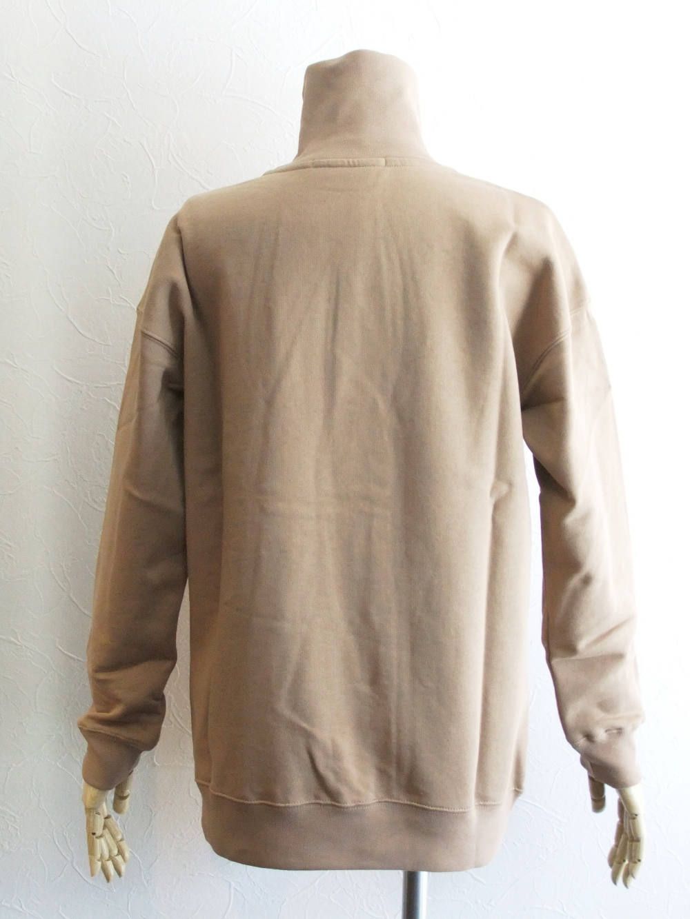 《LADIES》 ロゴプリント ハイネック ロング スウェット トレーナー (BE)  MDM88-TS174778