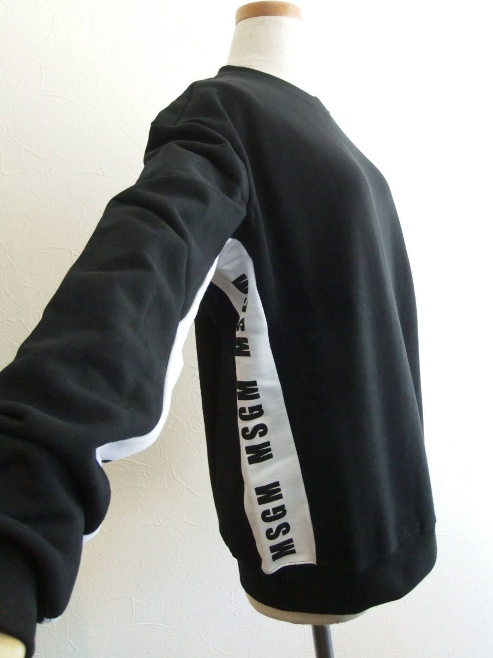 《LADIES》 サイド ロゴ切替え スウェット トレーナー (BK)  MDM83-TS174778