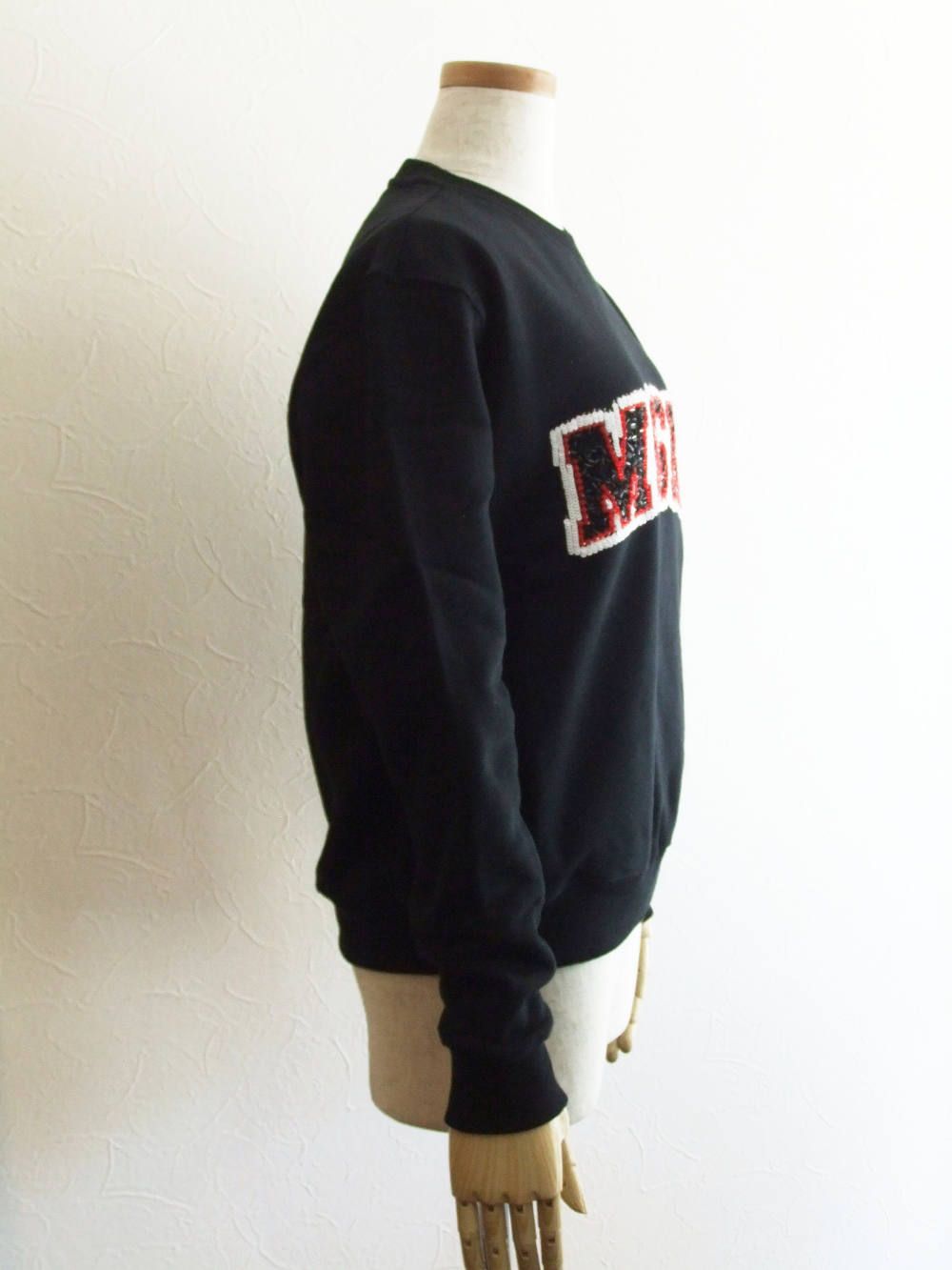 《LADIES》 スパンコール ロゴ スウェット トレーナー (BK)  MDM103X-TS174778