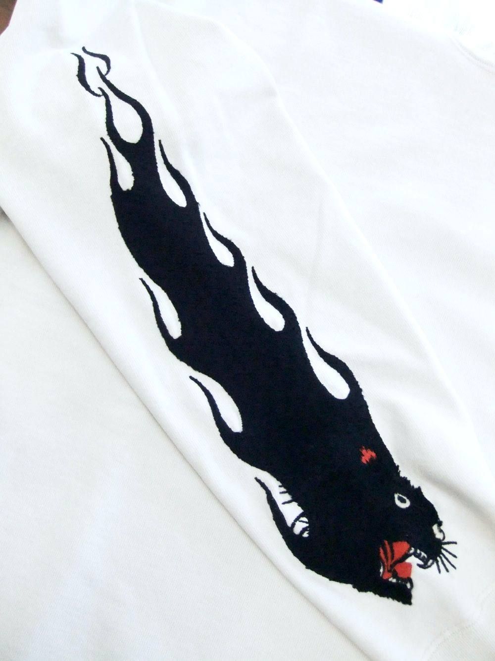 アウトドア クルーネック 裏毛 スェット (袖 黒豹刺繍) RN17213177