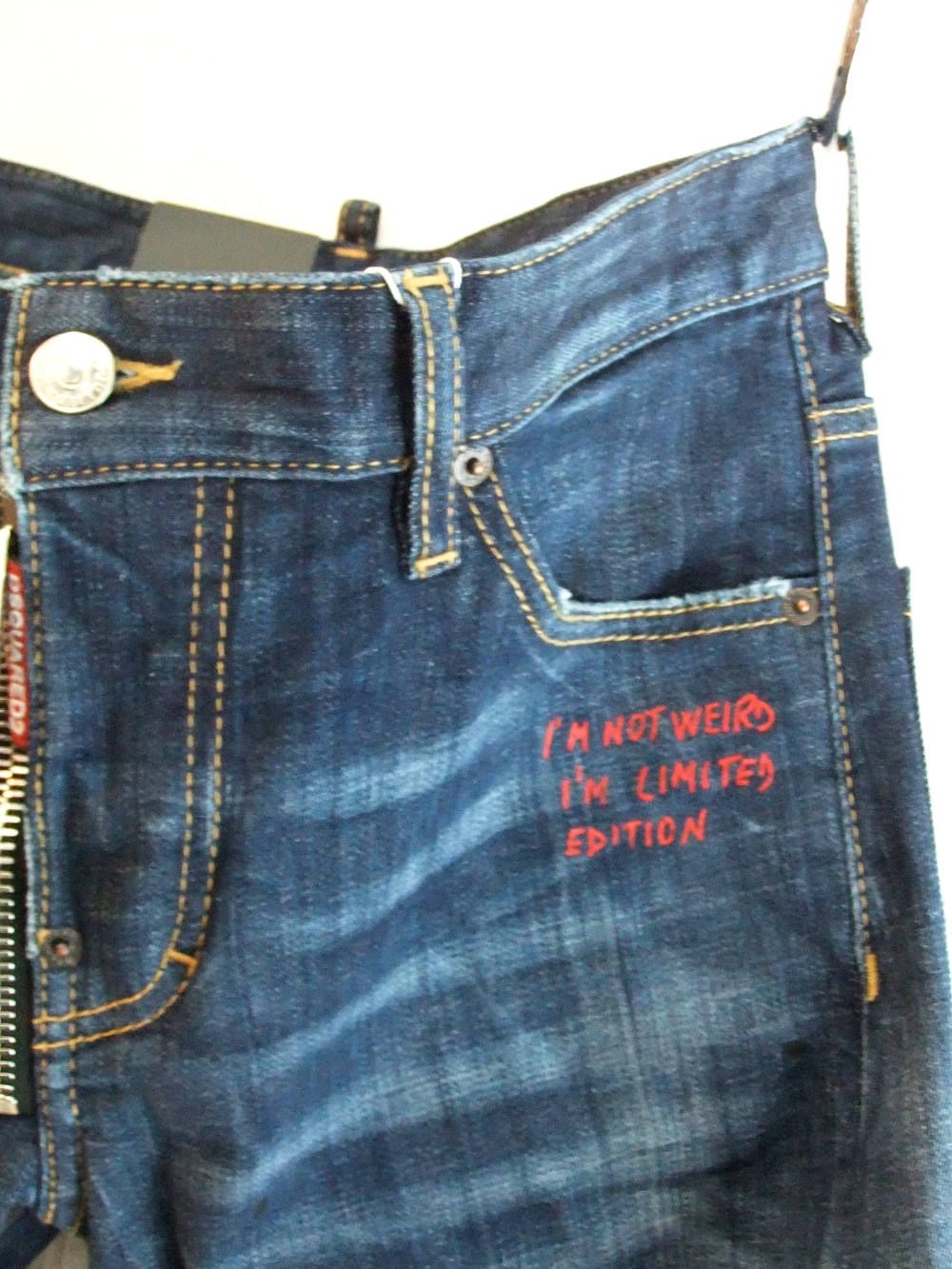 サイズは表記46ですフロントジップモデル　slim Jean