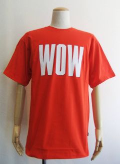 WOW ロゴ T-シャツ (レッド) MM142-184299