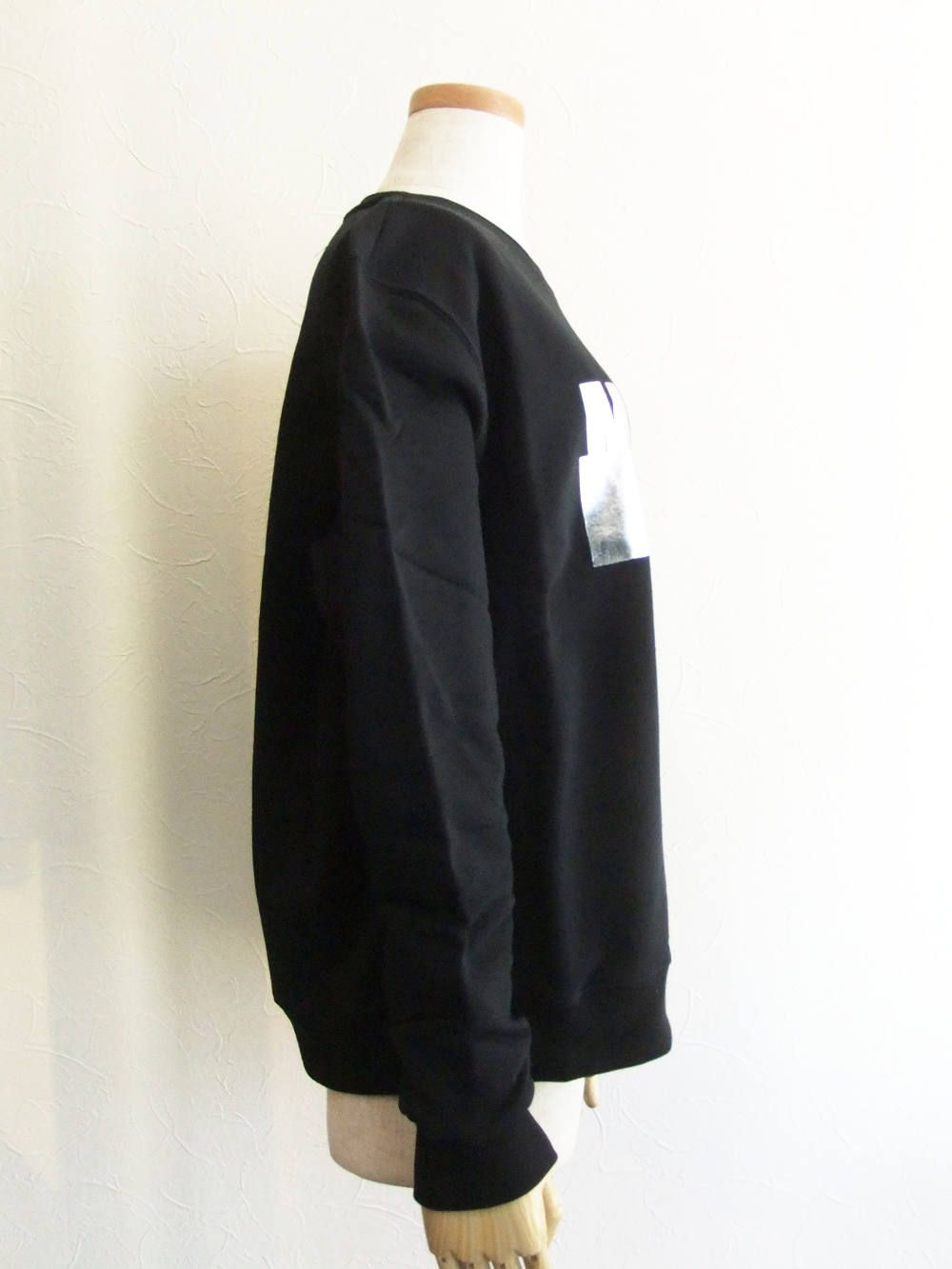 《LADIES》 シルバー ロゴプリント スウェットTシャツ (ブラック)MDM161-184298