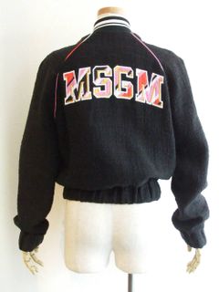《LADIES》 バックロゴ アップリケ パイピング ジップ ブルゾン (BK)  MDH10X-184709