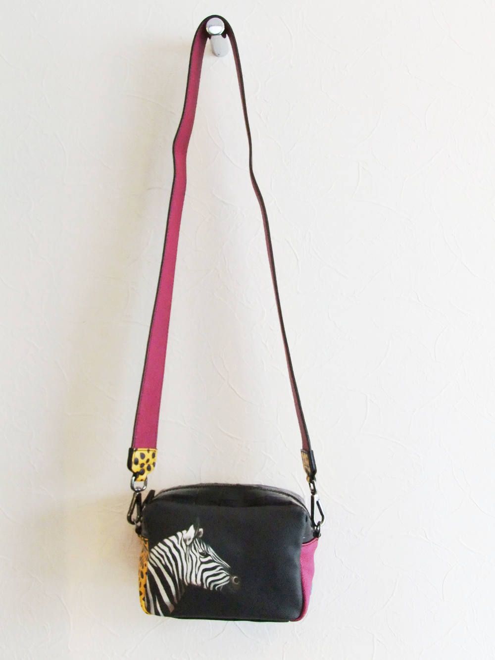 GABS - CUBE SMALL SHOULDER ZEBRA BAG ショルダーバッグ (馬柄