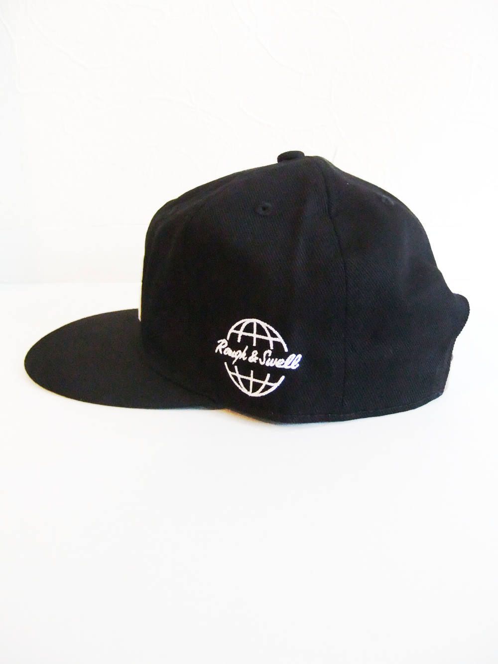 J.P Cap (BLACK)  ロゴ入りキャップ