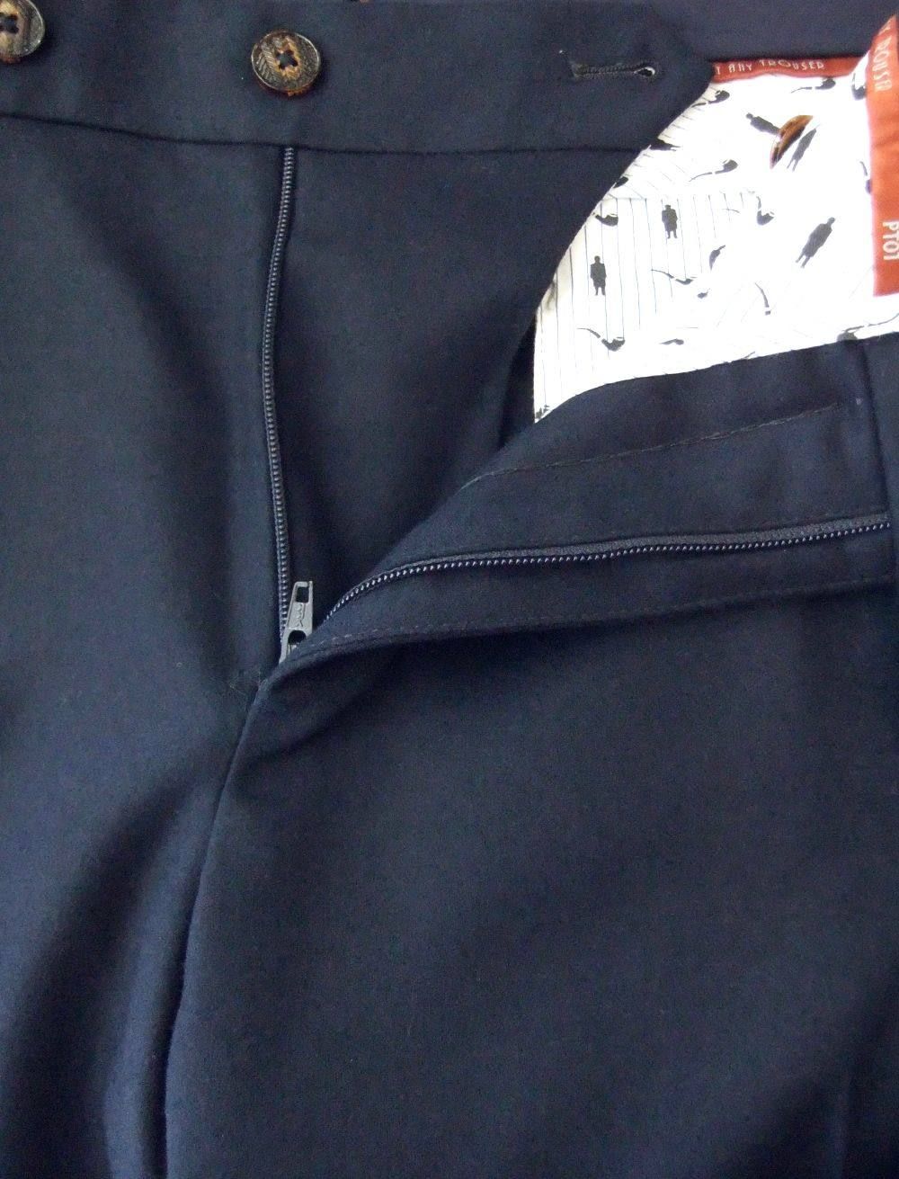 The ELEGANCE of IRONY (NAVY)   ウール テーパードパンツ CPVF01-C033
