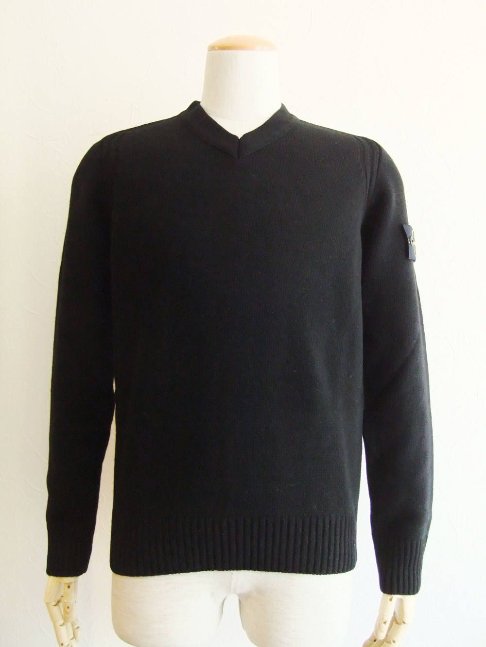 ラムウール Vネックニット(BLACK)   551A3