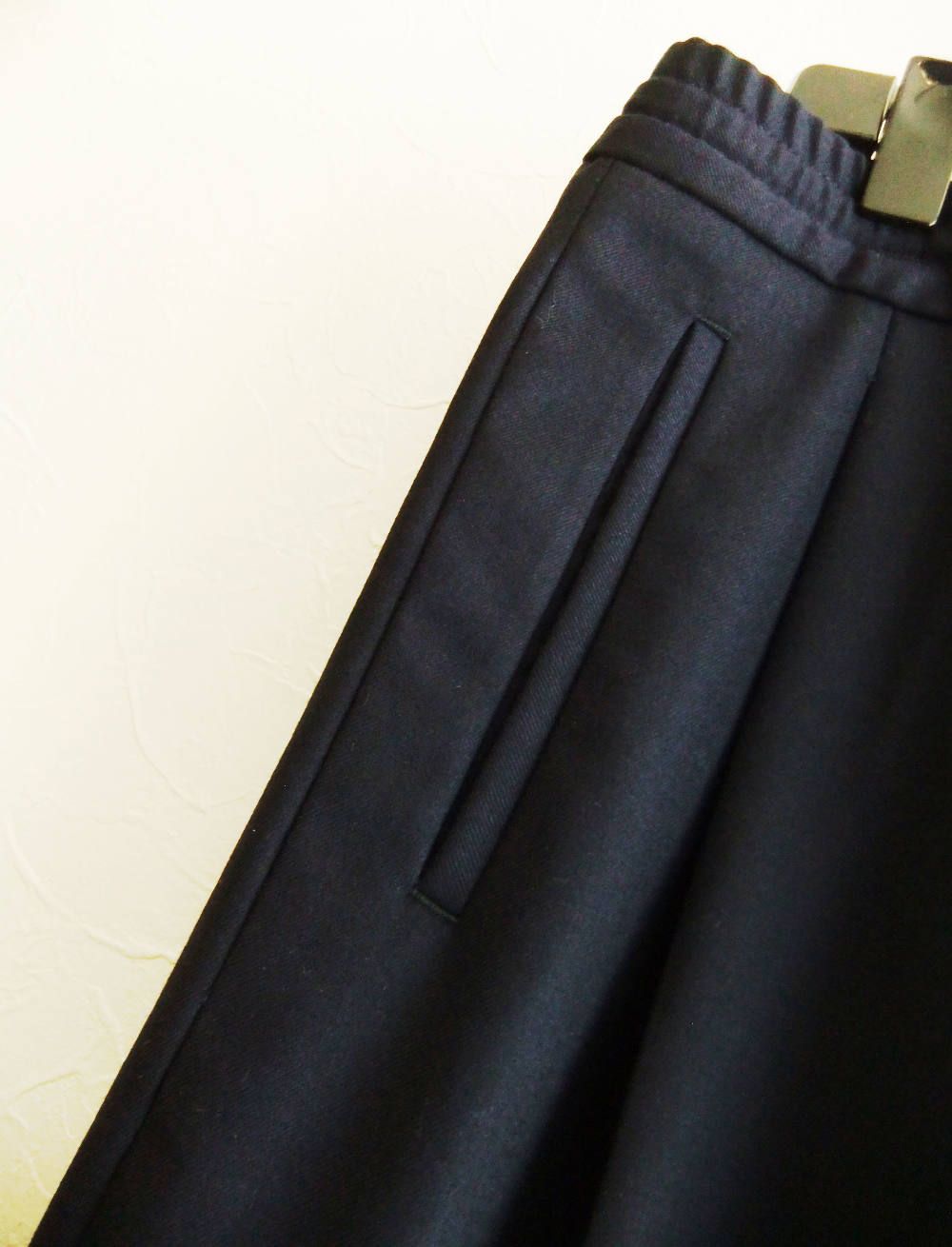 1プリーツテーパード ウールパンツ(NAVY)