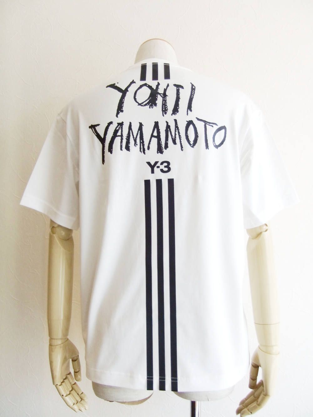 Y-3 - Y-3 SIGNATURE GRAPHIC TEE ロゴプリント 半袖Tシャツ Y-3 - Y-3 SIGNATURE GRAPHIC TEE ロゴプリント 半袖Tシャツ