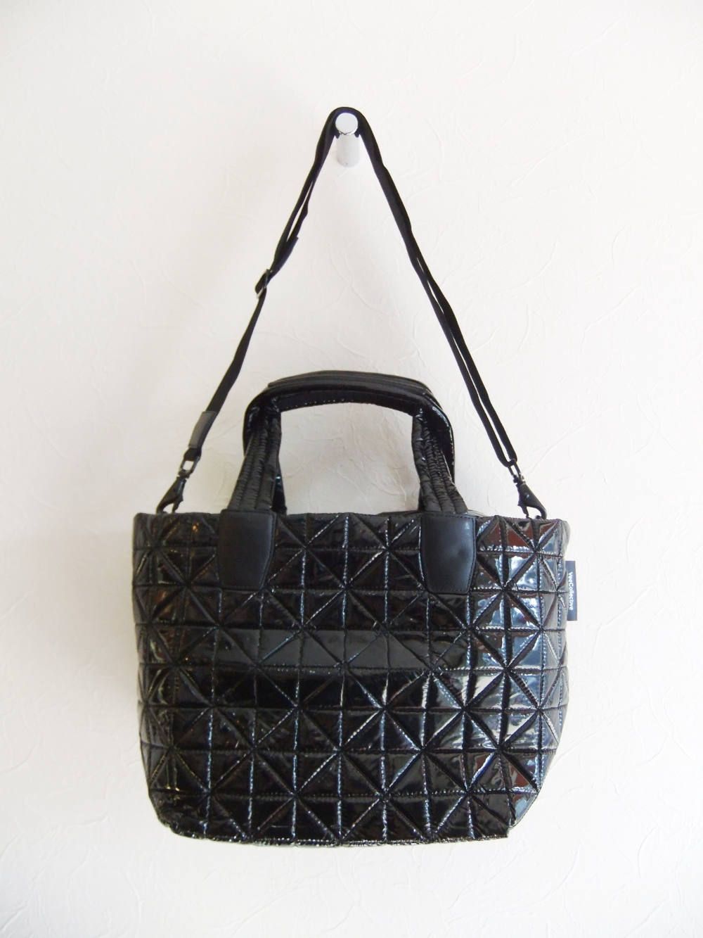 VEE TOTE 2WAY スモール トートバッグ  (ブラック ビニール)