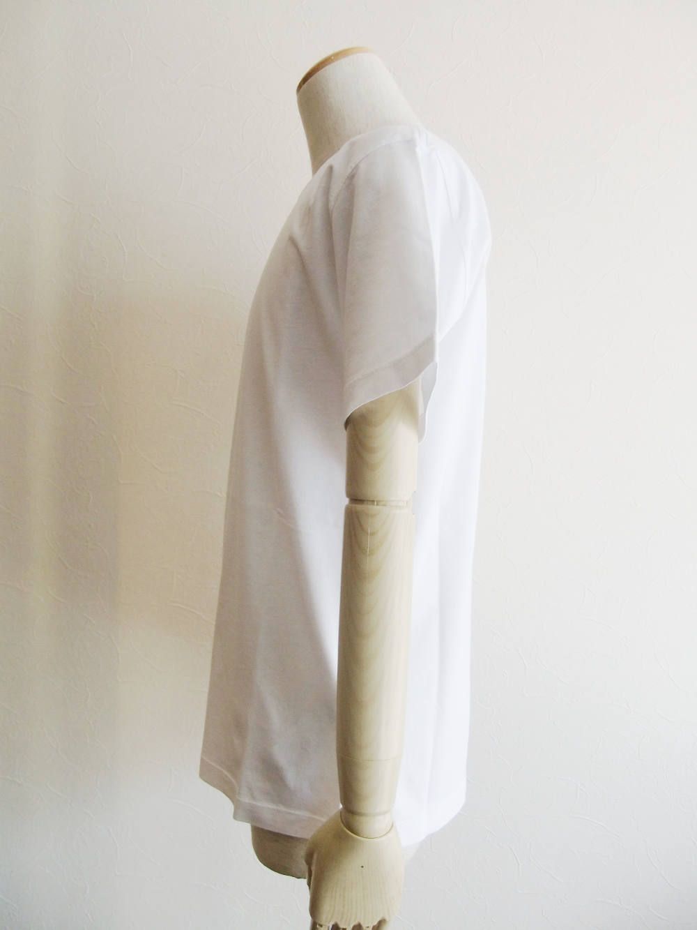 GRAPHIC ONE  プリント クルーネック Tシャツ (WHITE)70152NS83