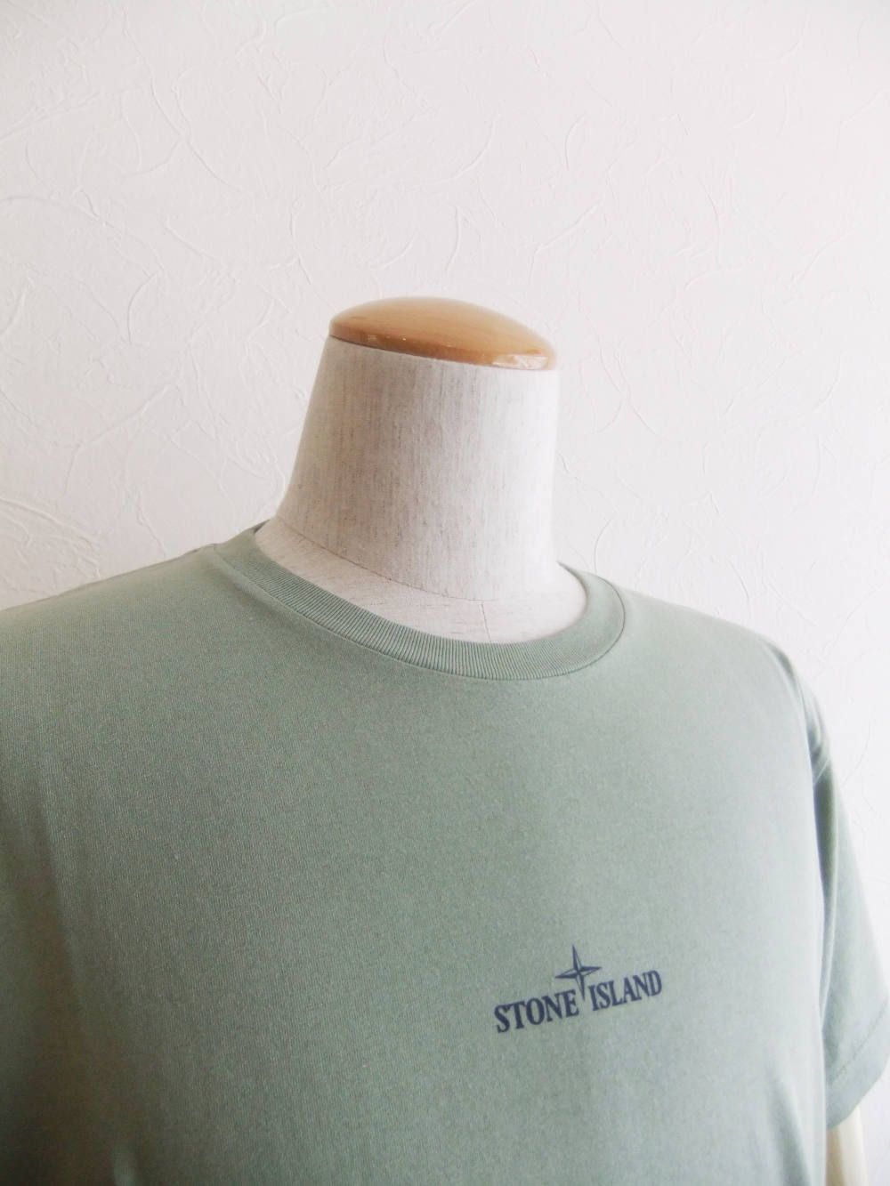 GRAPHIC ONE  プリント クルーネック Tシャツ (SALVIA)70152NS83