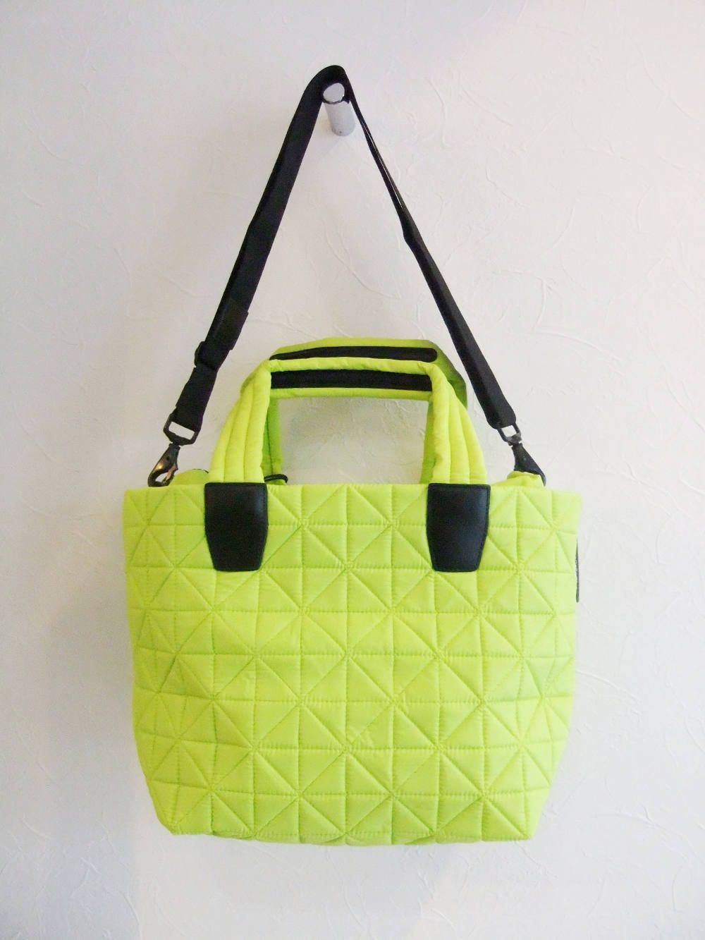 VEE TOTE 2WAY スモール トートバッグ  (ネオン ライム)