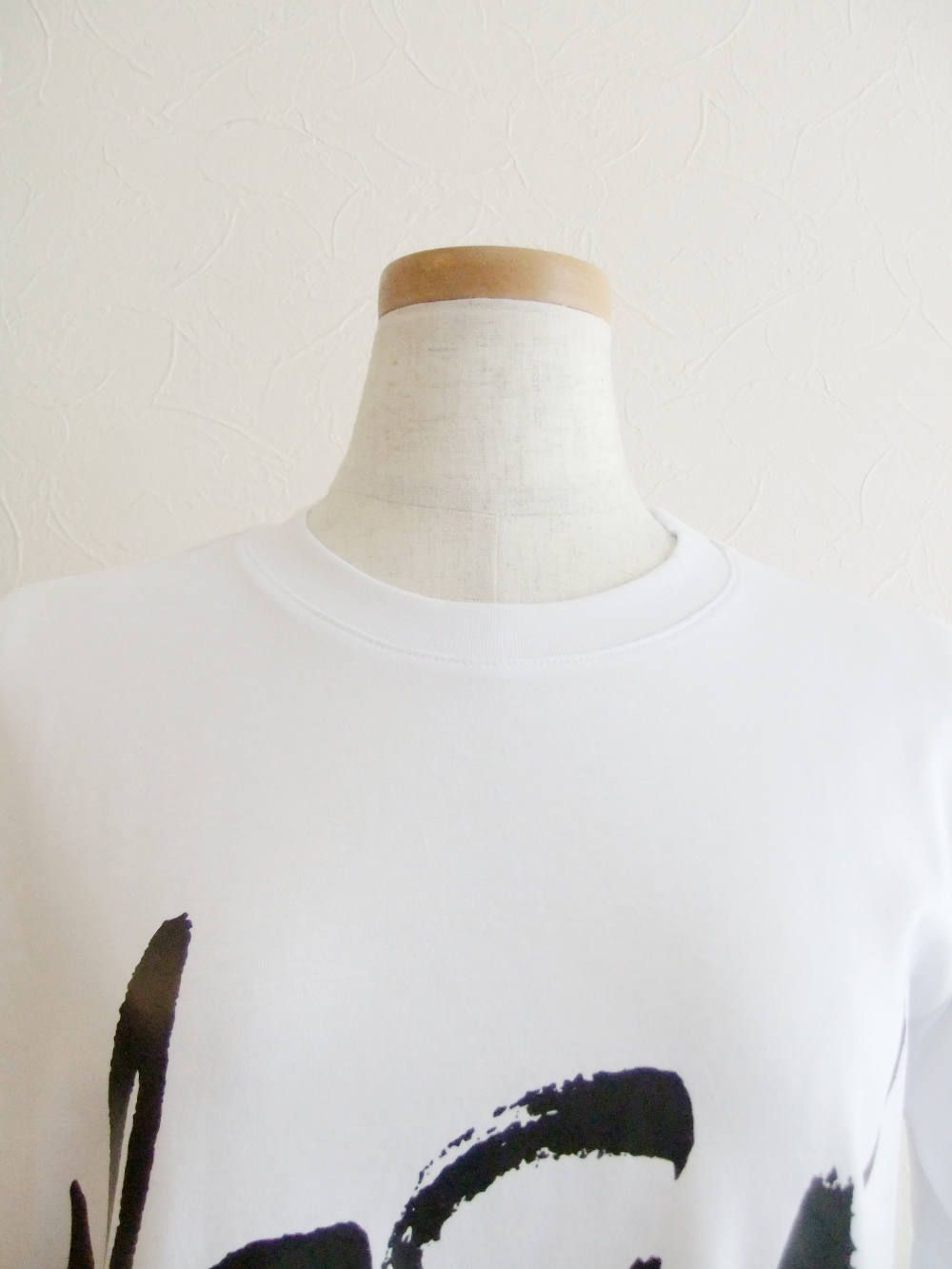 《LADIES》 手描き ロゴ+ CITY ロゴプリント コットン Tシャツ (ホワイト)  MDM174-195298