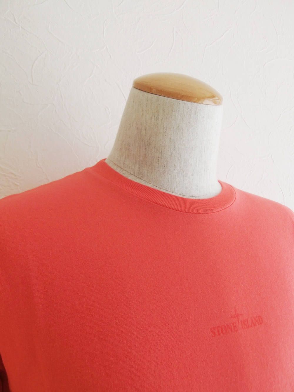 GRAPHIC SEVEN  プリント クルーネック Tシャツ (L.RED) 70152NS89