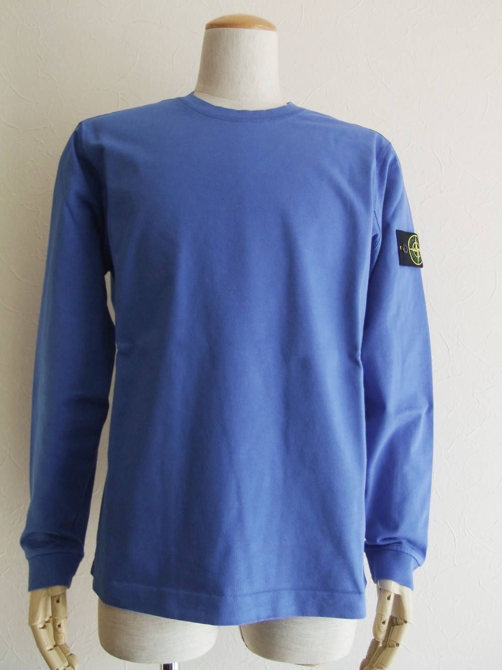 STONE ISLAND - クルーネック スウェット (BLUE) 701562150 | 4.444glad