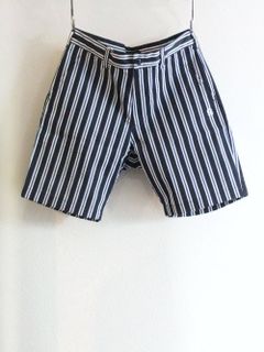 DIXIE SHORTS  ストレッチ ストライプ柄ハーフパンツ