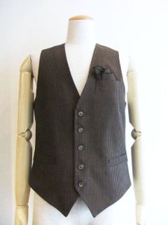 ストライプ柄 シアサッカー ジレ (BROWN) AG297GL