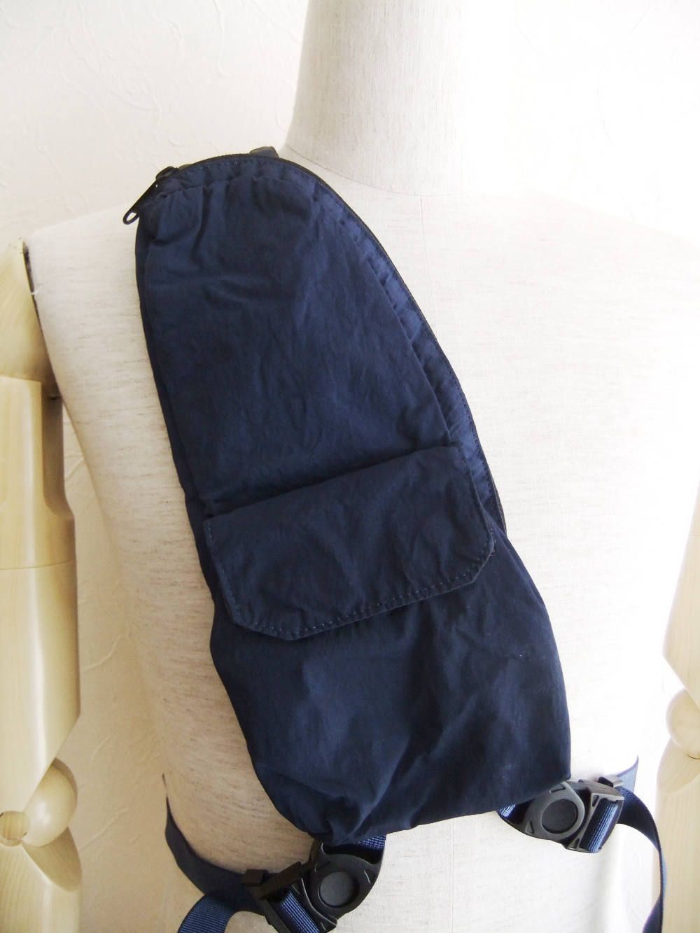 STONE ISLAND ボディバッグ (NAVY)