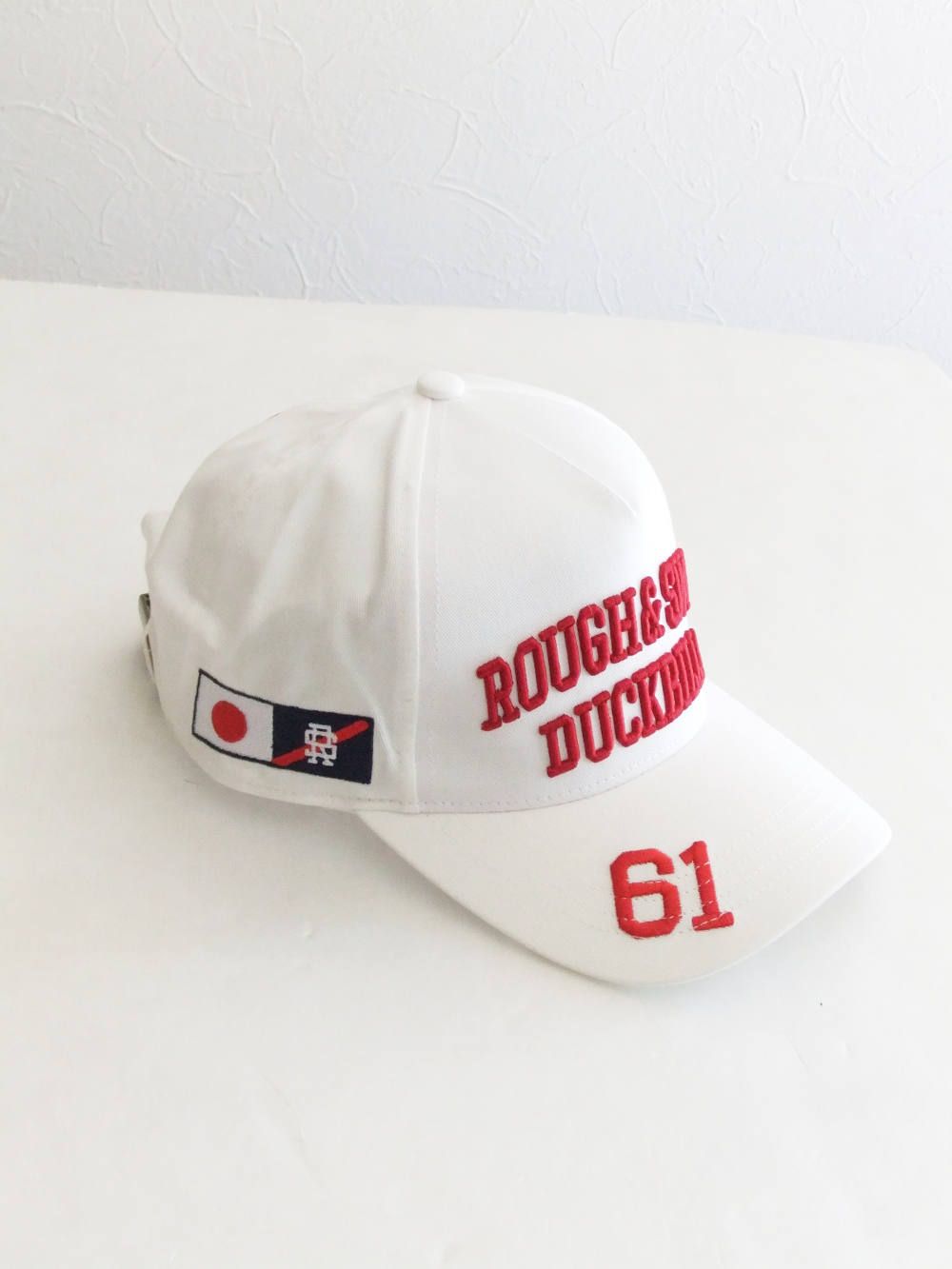 WORLD TOUR CAP  ( WHITE )  ロゴ入りキャップ