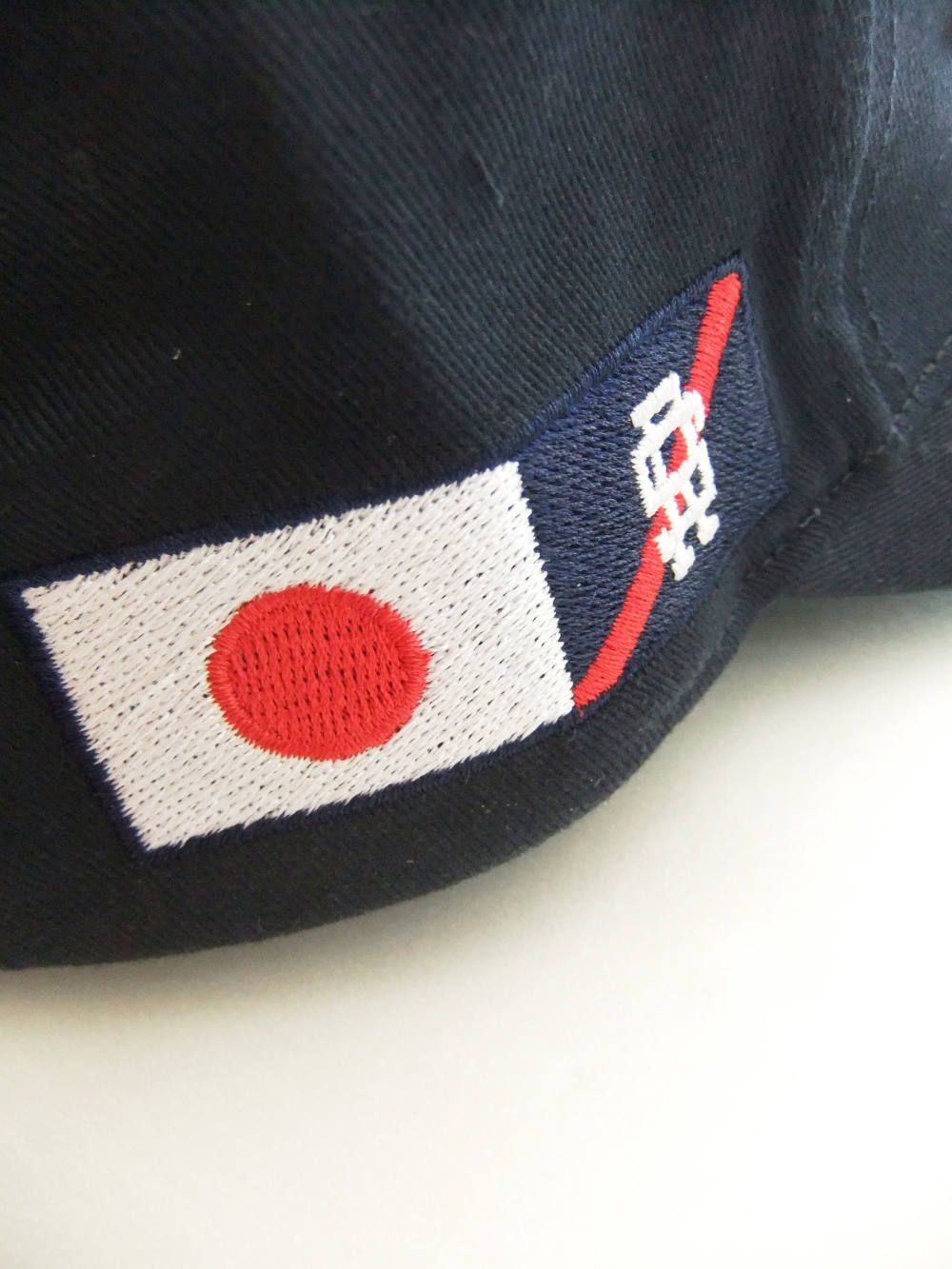 WORLD TOUR CAP  ( NAVY )  ロゴ入りキャップ