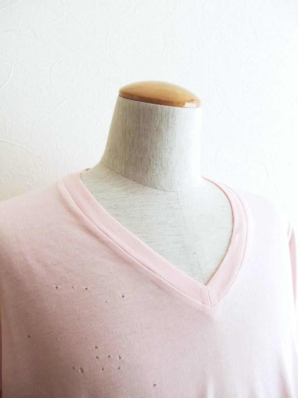 BACK ロゴプリント V-NECK T-SHIRT (PINK)  Best Fade Slouch Fit  S74GD0539