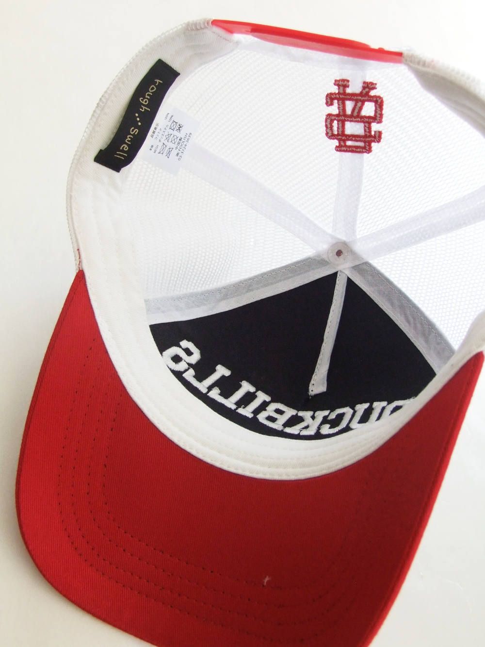 MESH TOUR CAP ( BLACK × RED ) ロゴ入りキャップ