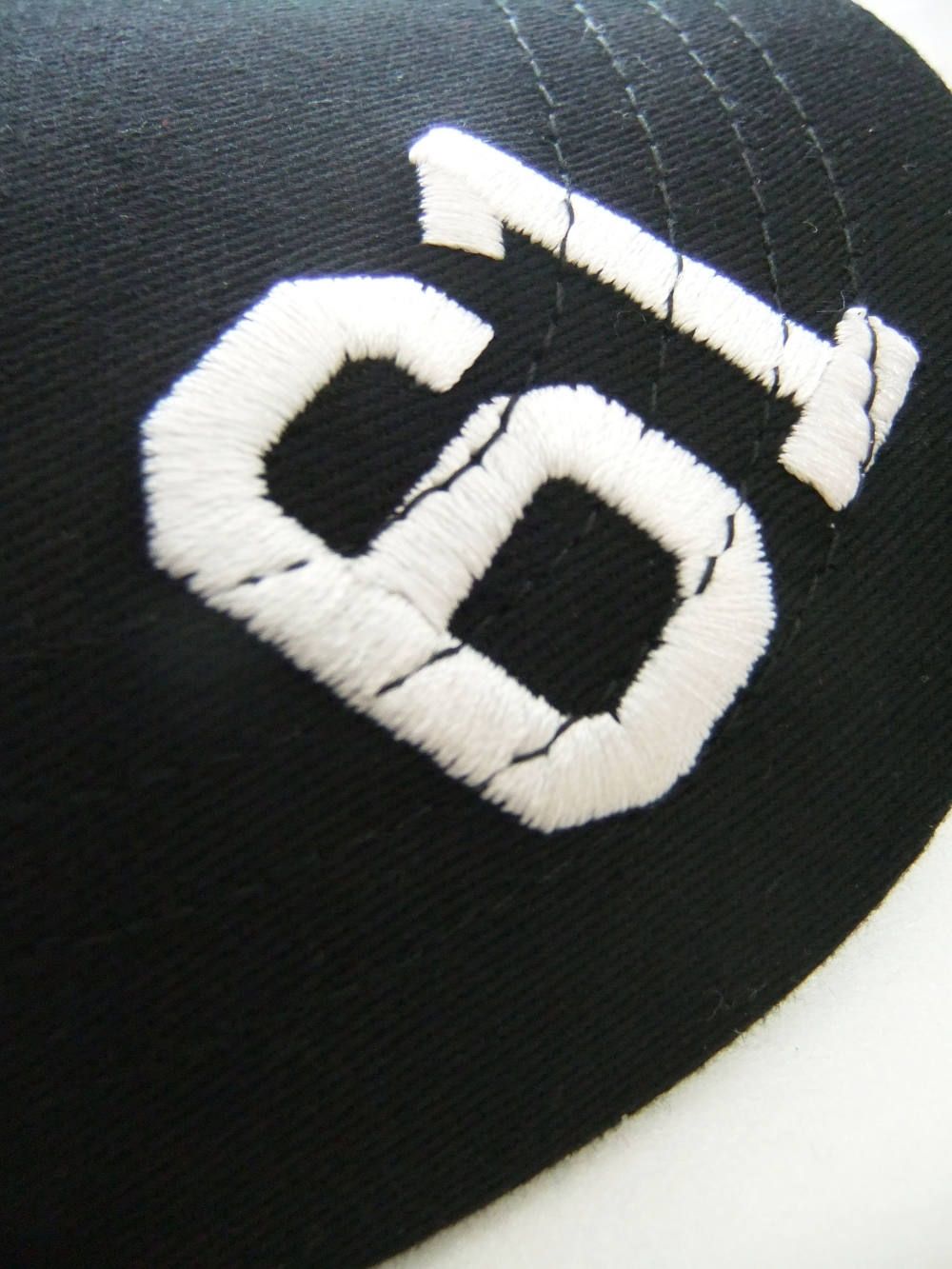 WORLD TOUR CAP  ( BLACK )  ロゴ入りキャップ