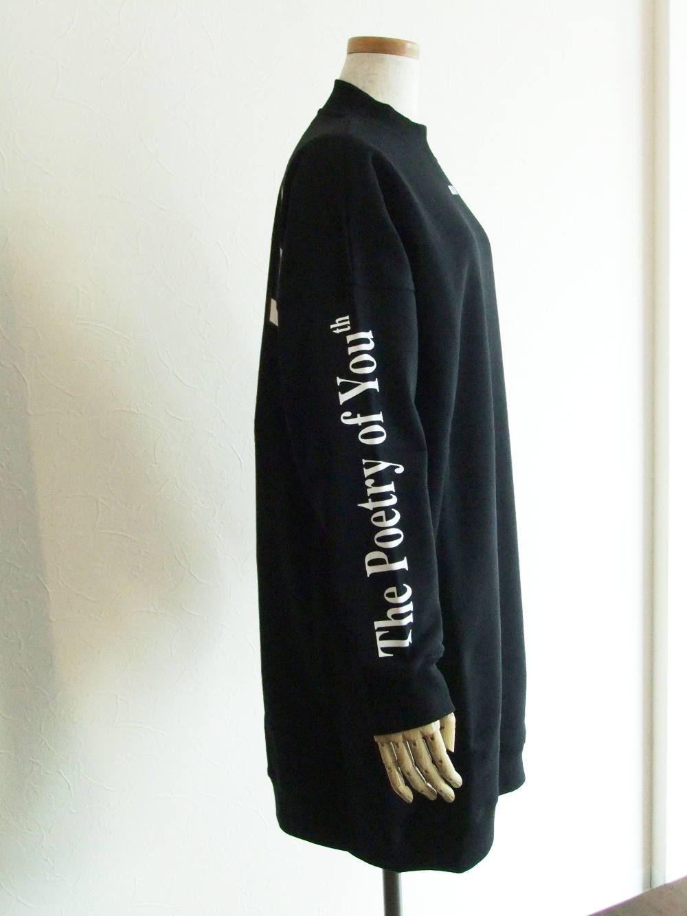《LADIES》 ロゴプリント スウェット ワンピース (ブラック)  MDA71-195799